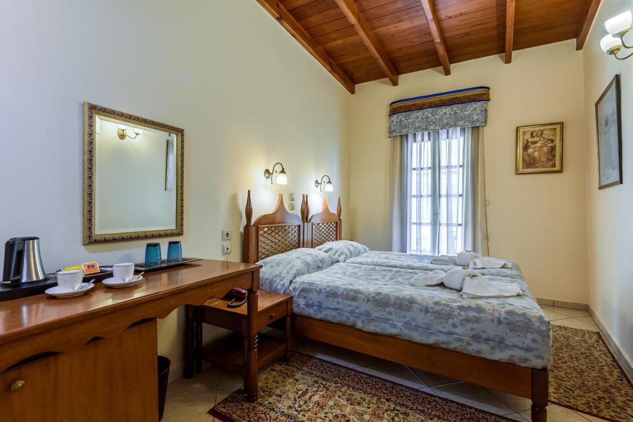Belmondo Hotel Chania  Exteriör bild