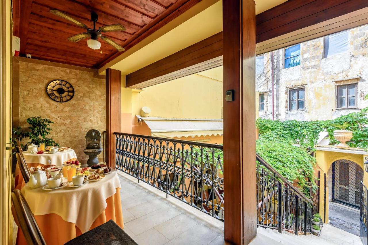 Belmondo Hotel Chania  Exteriör bild