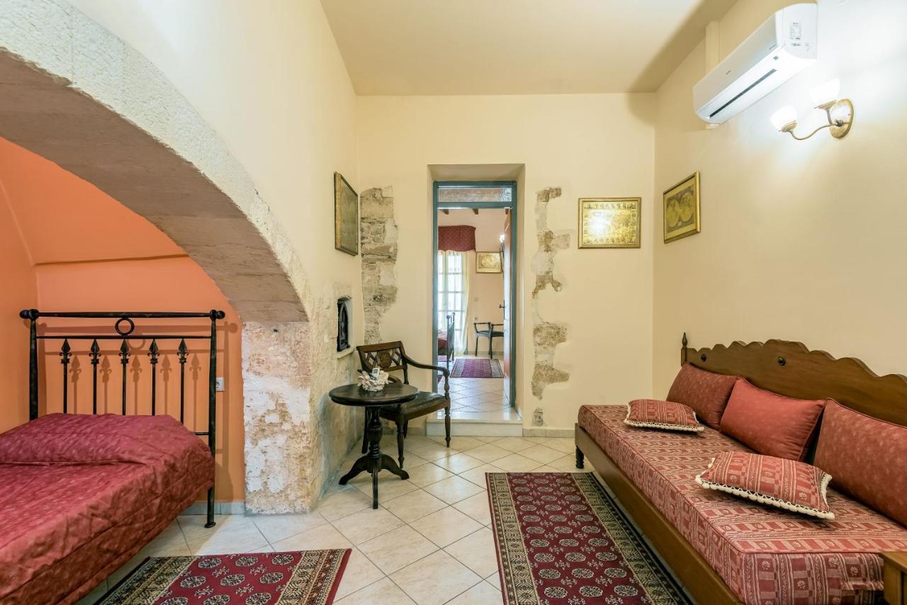 Belmondo Hotel Chania  Exteriör bild