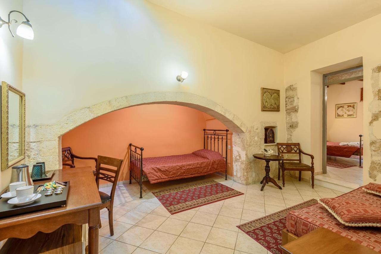 Belmondo Hotel Chania  Exteriör bild