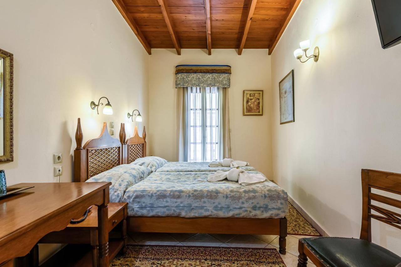 Belmondo Hotel Chania  Exteriör bild
