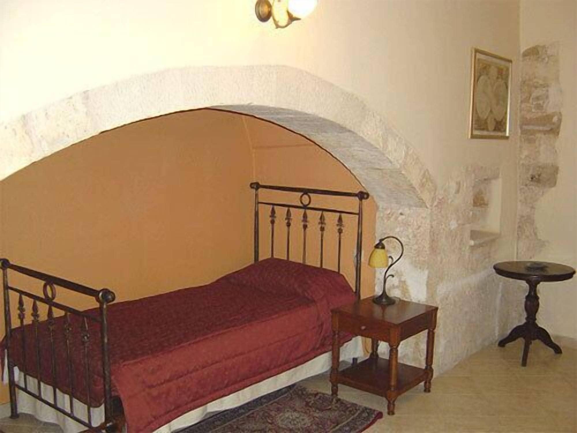 Belmondo Hotel Chania  Exteriör bild