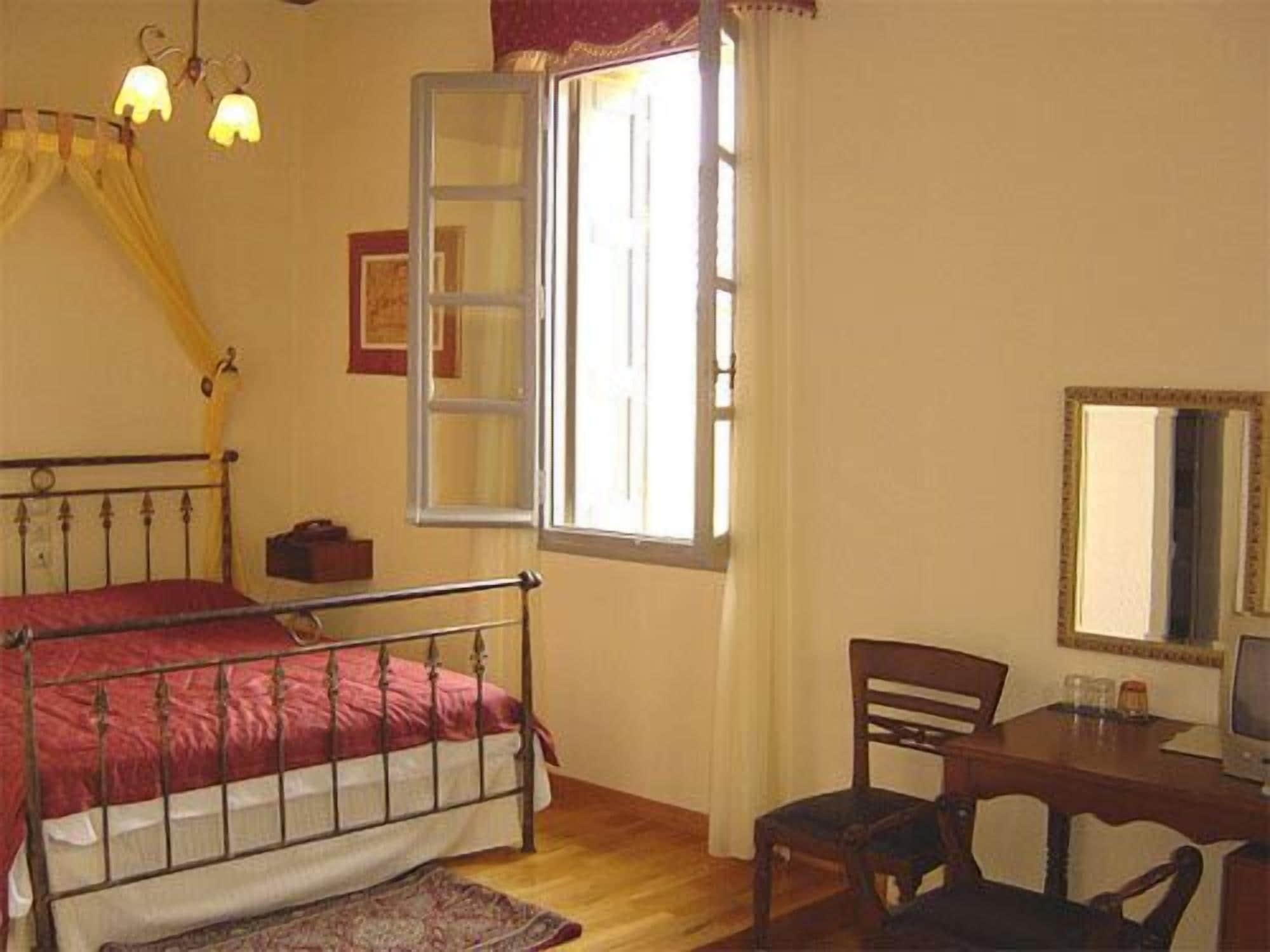 Belmondo Hotel Chania  Exteriör bild